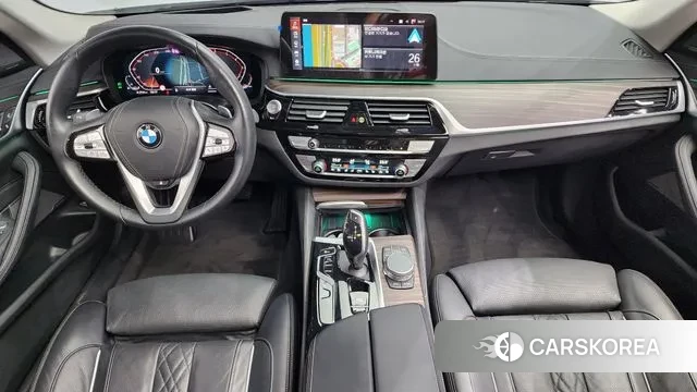 BMW 5 Series (G30) id 3410685 из Кореи 17