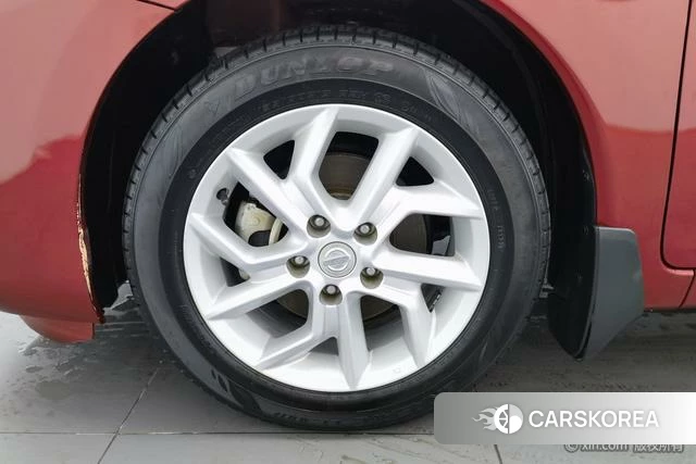 Nissan TIIDA id 4279050 из Китая 21