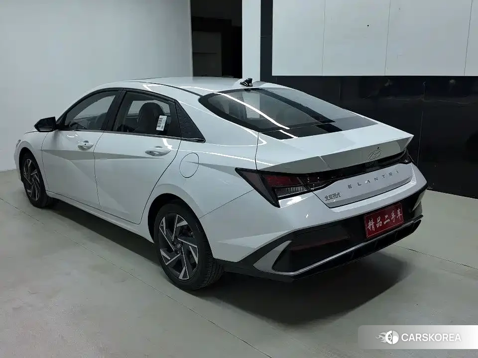 Hyundai Elantra id 4664394 из Китая 8