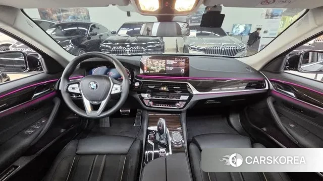 BMW 5 Series (G30) id 3610722 из Кореи 17