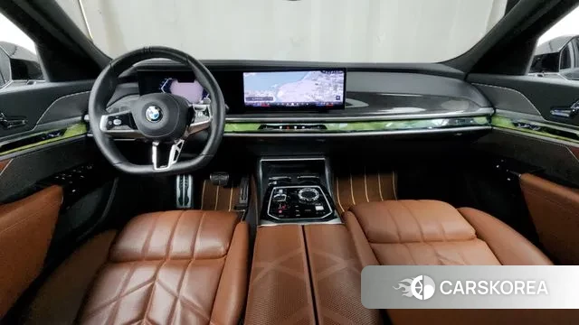 BMW 7 Series (G70) id 3372168 из Кореи 17