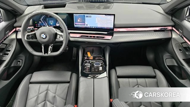 BMW 5 Series (G60) id 3870126 из Кореи 17