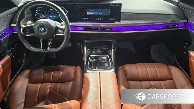 BMW 7 Series (G70) id 3393943 из Кореи 17