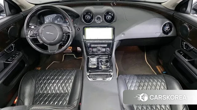 Jaguar All New XJ id 3778773 из Кореи 17