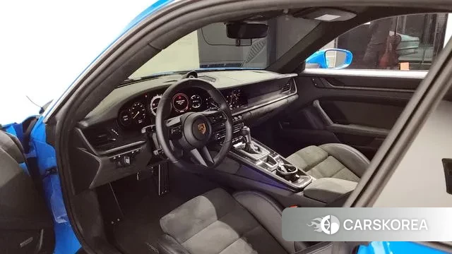 Porsche 911(992) id 3022178 из Кореи 17