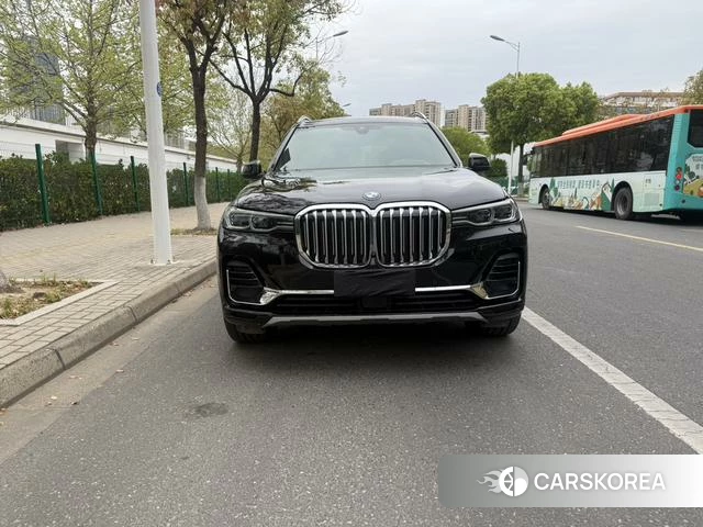 BMW X7 id 4241768 из Китая 13
