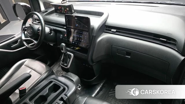 Hyundai Staria id 3935322 из Кореи 17