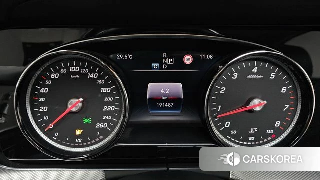 Mercedes-Benz E-Class W213 id 4698972 из Кореи 28