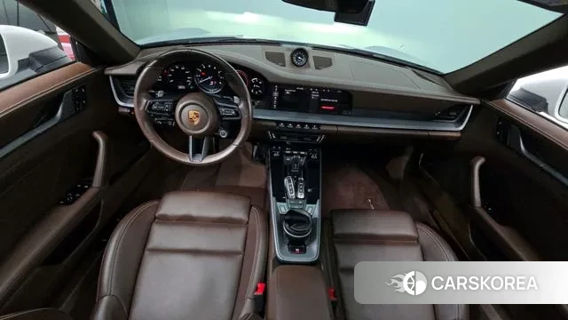 Porsche 911(992) id 3390995 из Кореи 17