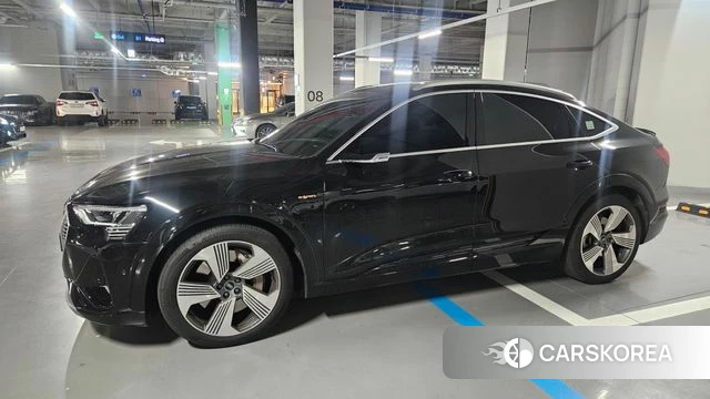 Audi e-Tron id 3839184 из Кореи 17