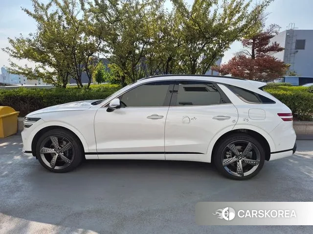 Genesis GV70 id 3028017 из Кореи 17