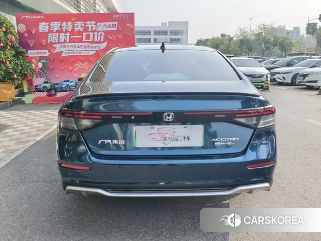 Honda Accord PHEV id 3907820 из Китая 15