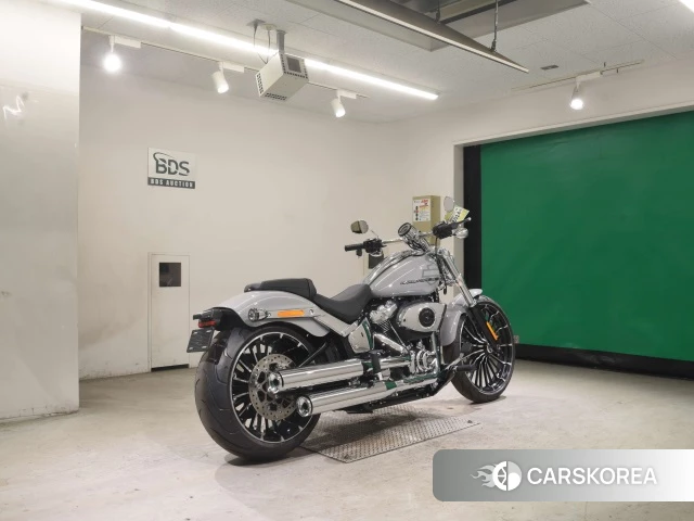 Harley-Davidson Softail Breakout FXBR 1920 2025 из Японии, фото 5