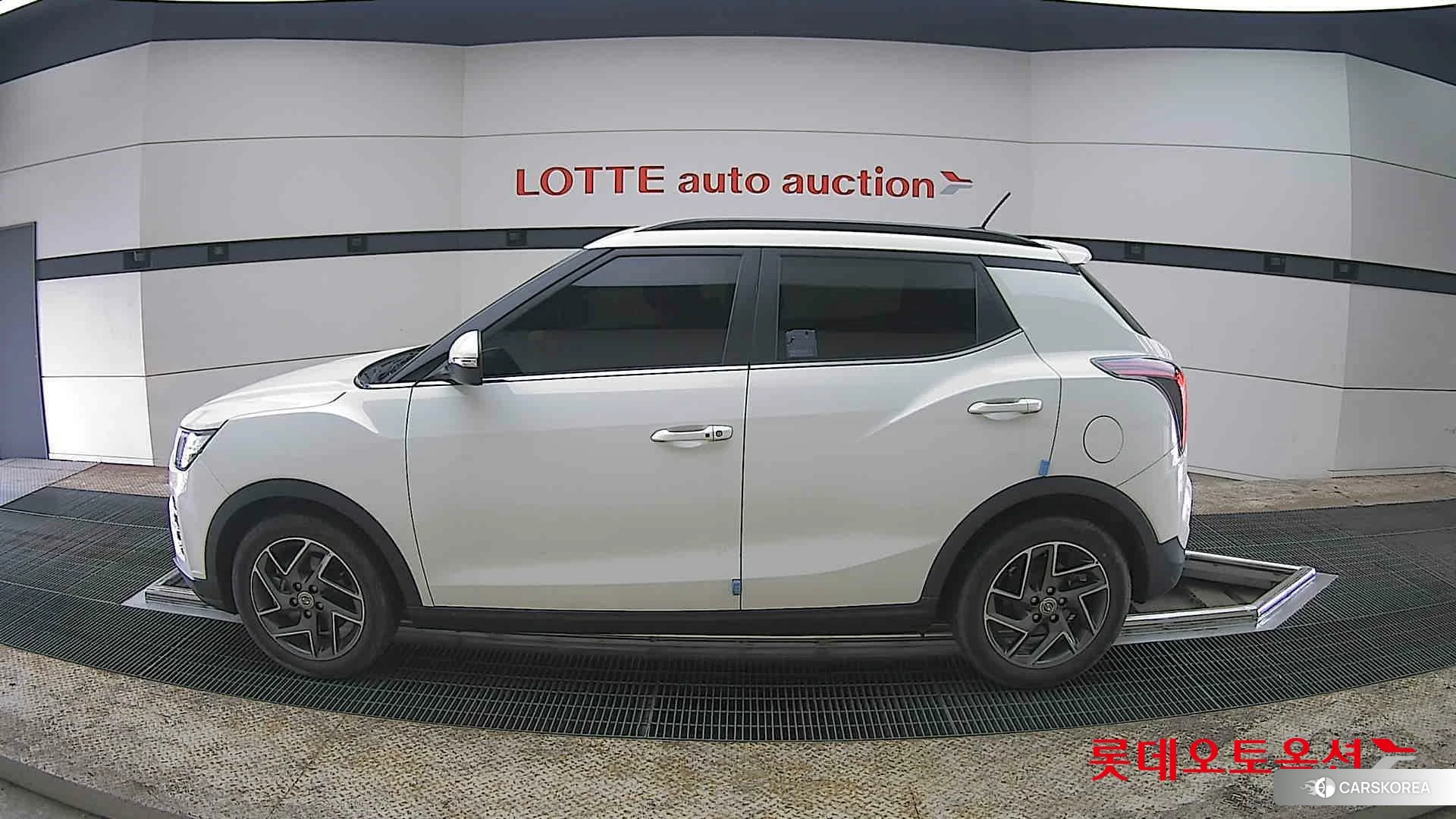 SsangYong Tivoli id 3888453 из Кореи 34