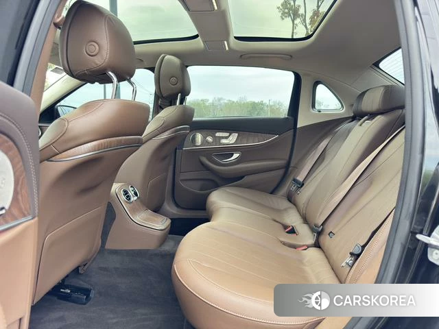 Mercedes-Benz E-class id 4278036 из Китая 7