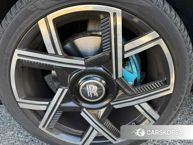 Rolls-Royce Cullinan id 4623928 из Кореи 16