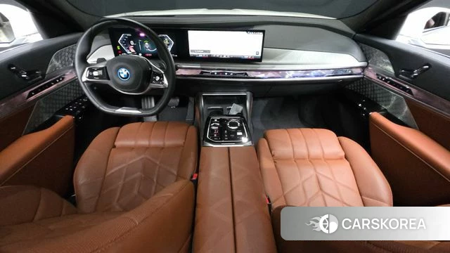 BMW 7 Series (G70) id 4200774 из Кореи 17