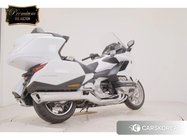 Проданный Honda GL1800 TOUR DCT 2026 из Японии, фото 5