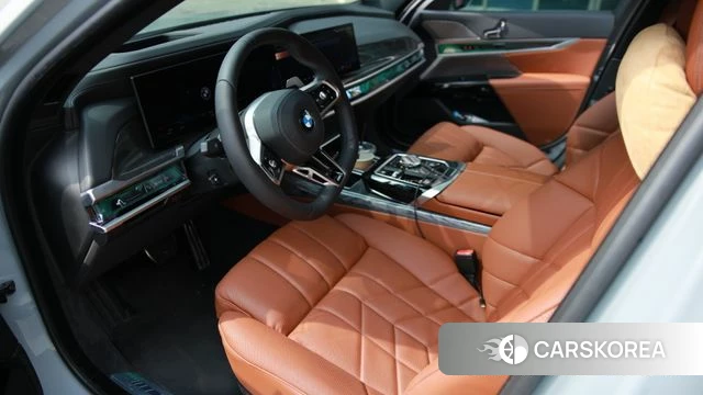 BMW 7 Series (G70) id 3933587 из Кореи 10