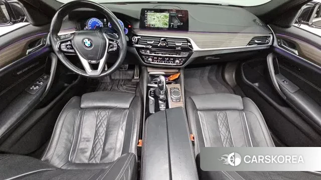 BMW 5 Series (G30) id 3647368 из Кореи 17