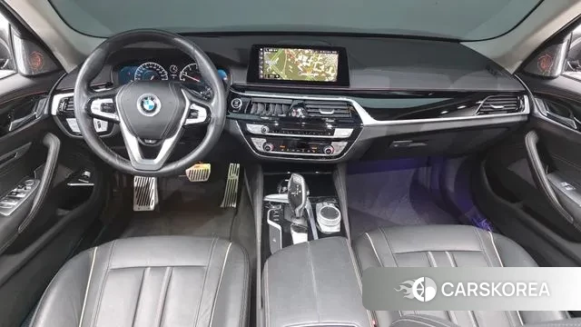 BMW 5 Series (G30) id 3588225 из Кореи 17