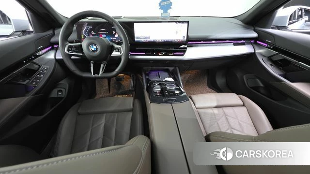 BMW 5 Series (G60) id 3896697 из Кореи 17
