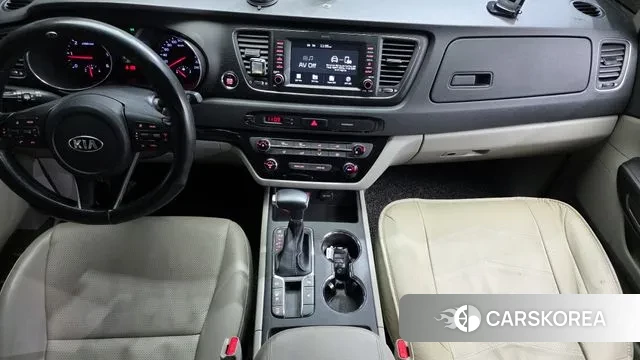 Kia The New Carnival id 3661841 из Кореи 17