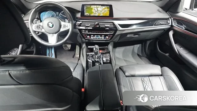 BMW 5 Series (G30) id 3039142 из Кореи 17