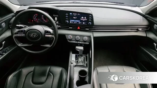 Hyundai Avante (CN7) id 3290031 из Кореи 17