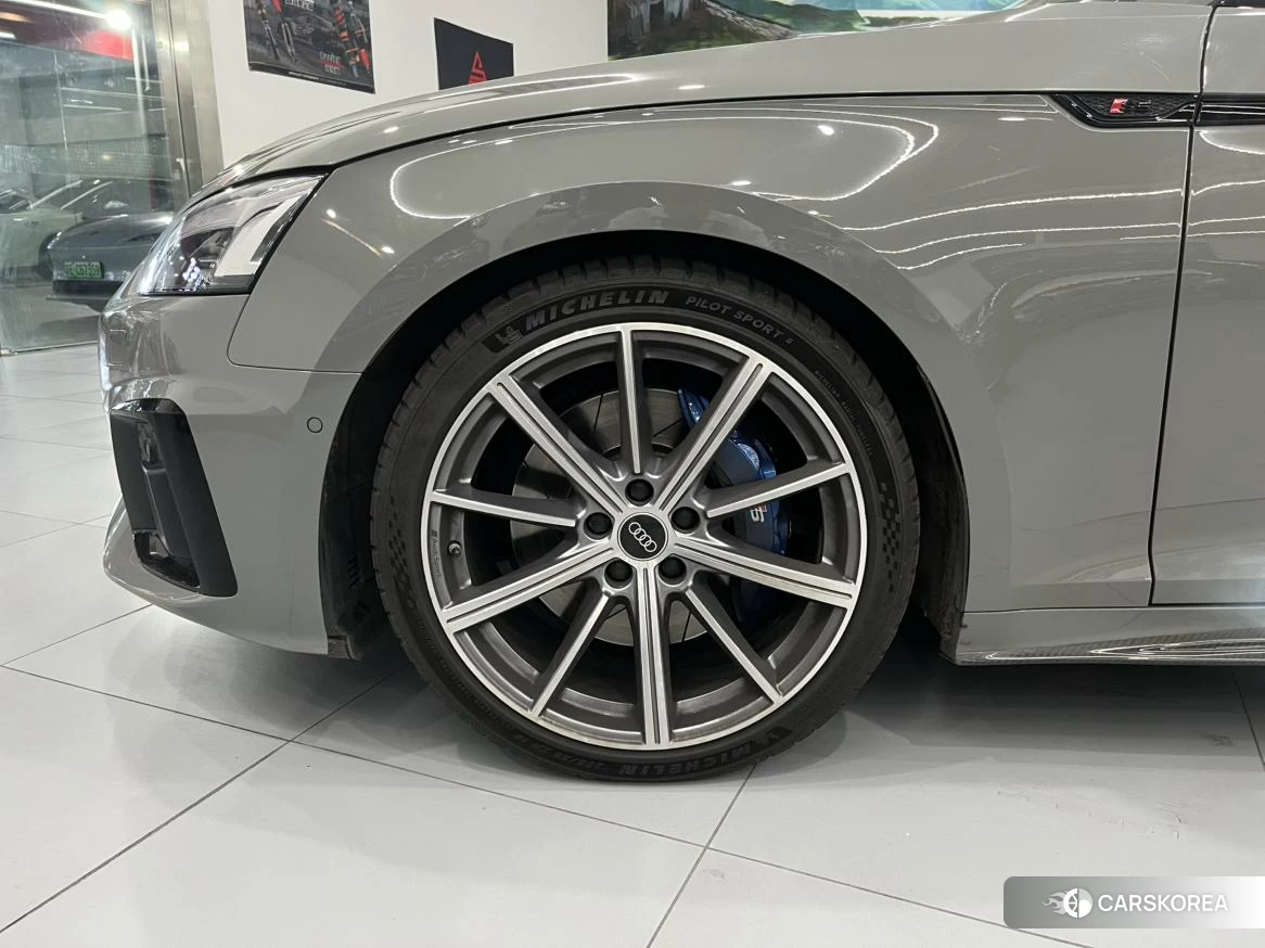 Audi S5 id 4479609 из Китая 12