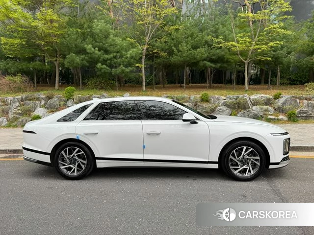 Hyundai Grandeur (GN7) id 3992868 из Кореи 17