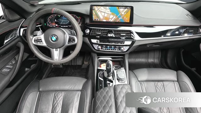 BMW 5 Series (G30) id 4641468 из Кореи 17
