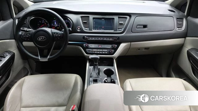 Kia The New Carnival id 4384644 из Кореи 30