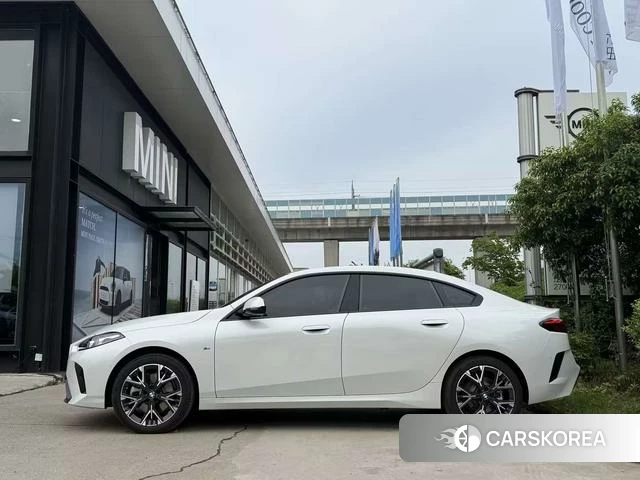 BMW 2 series id 4236661 из Китая 12