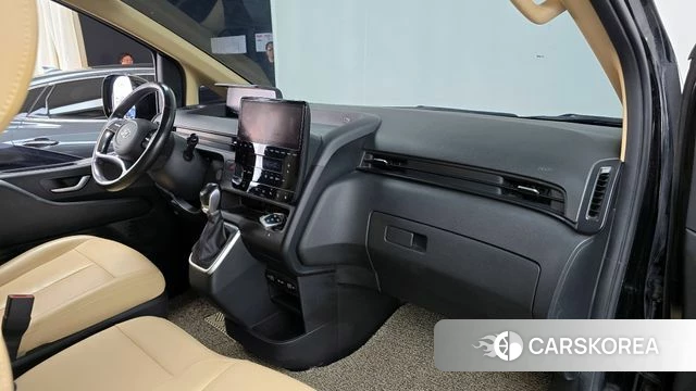 Hyundai Staria id 3941648 из Кореи 17