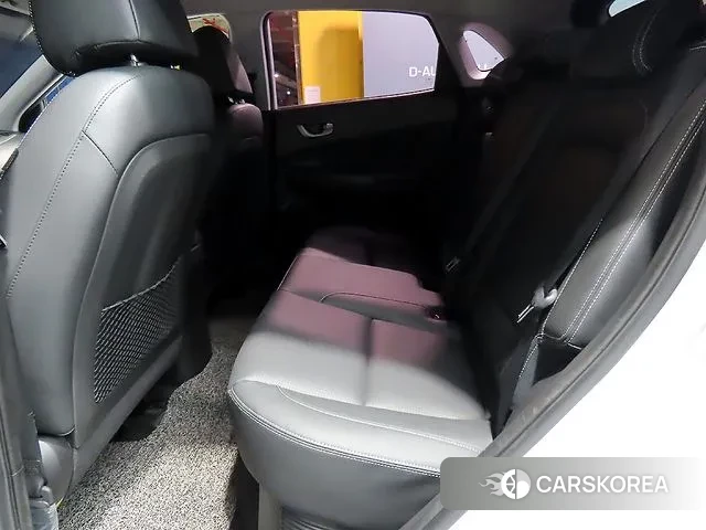 Hyundai Kona Hybrid id 3198190 из Кореи 17