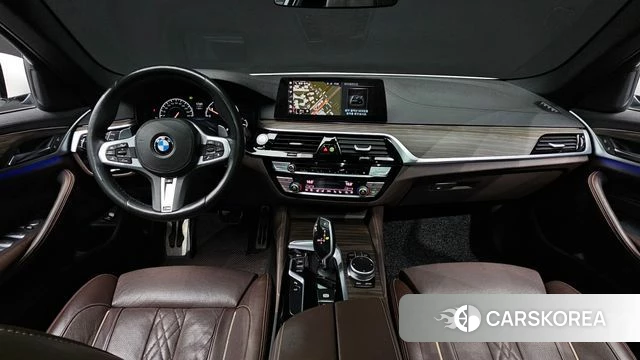 BMW 5 Series (G30) id 4356592 из Кореи 17