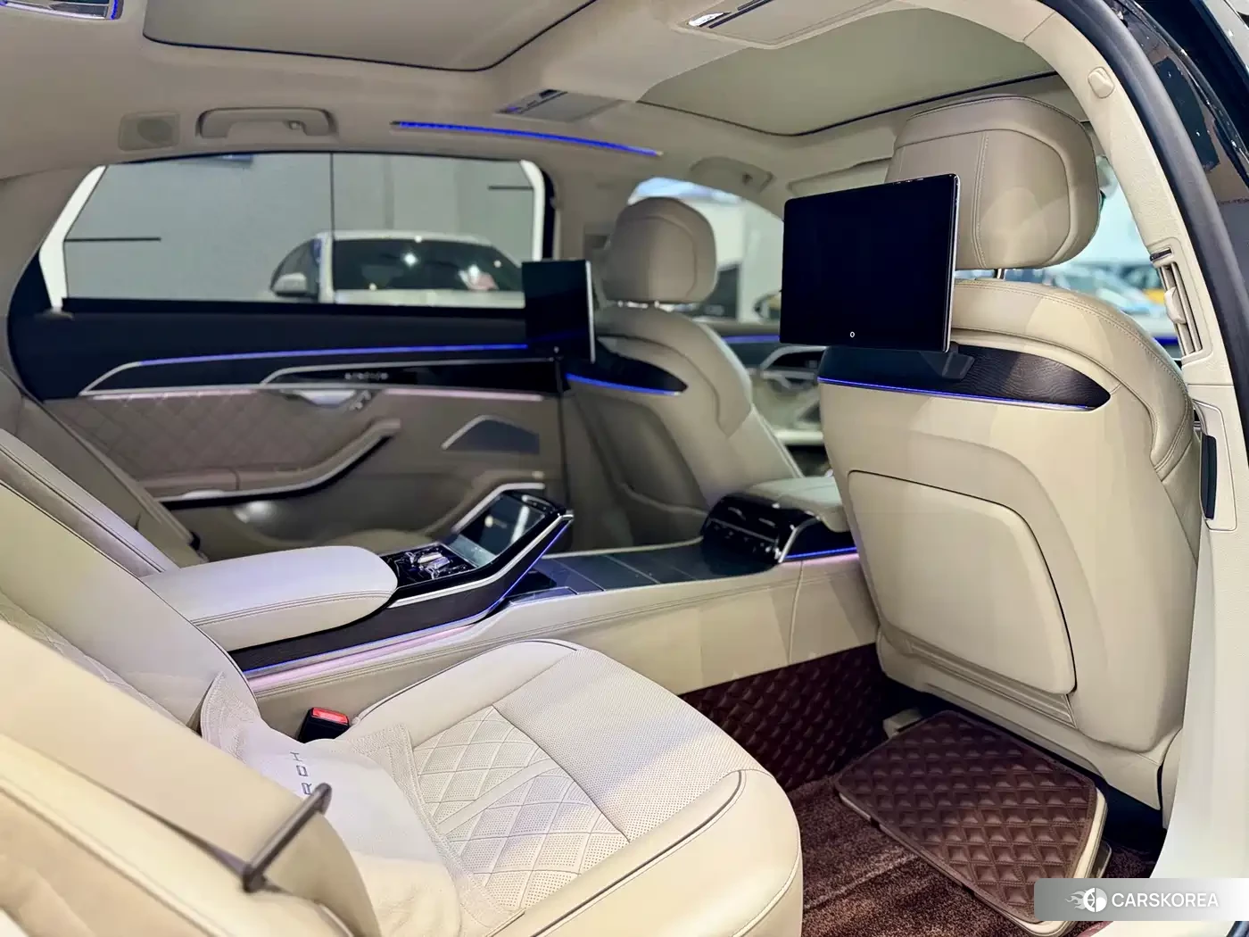 Audi A8 id 4559868 из Китая 18