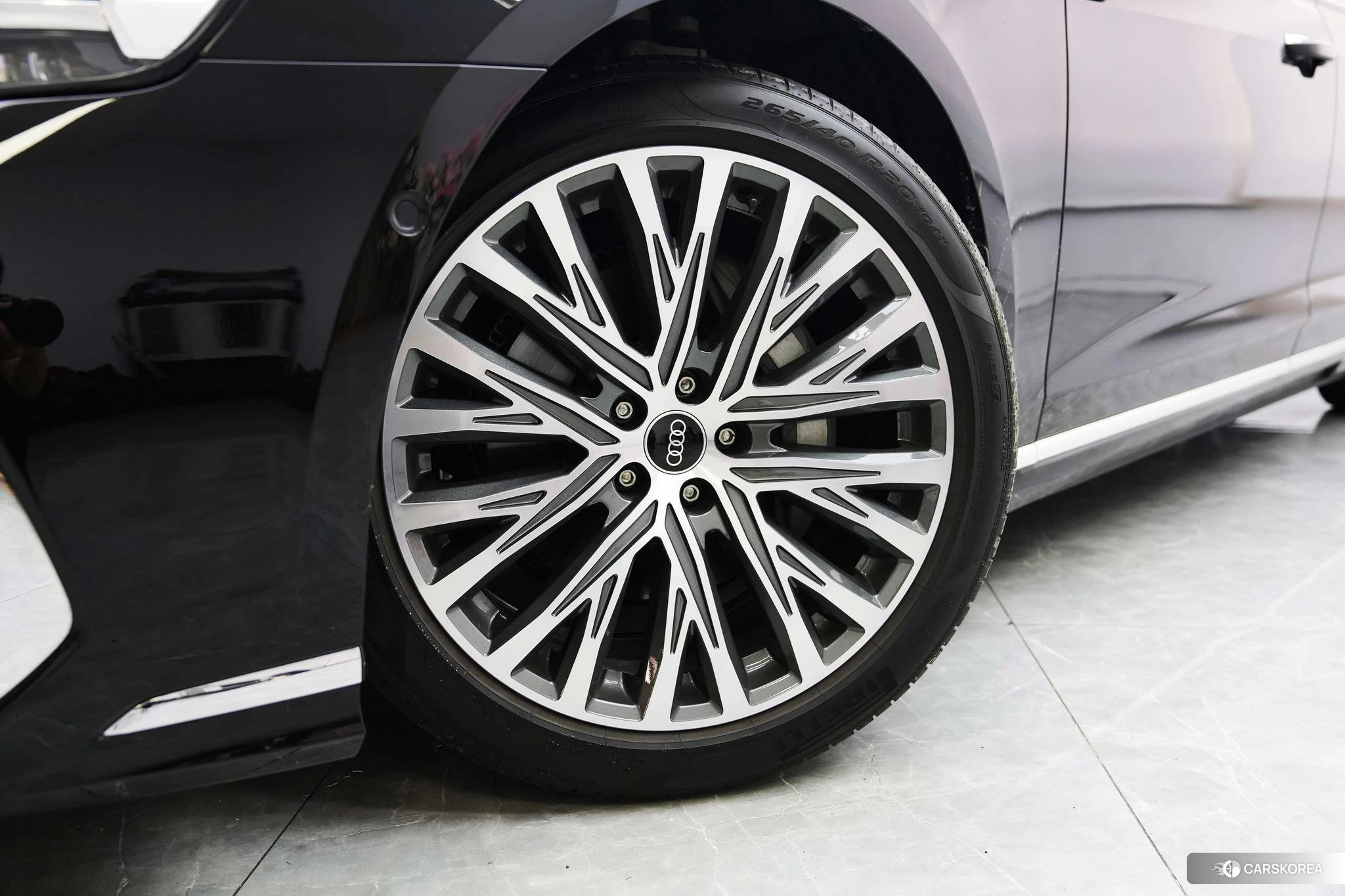 Audi A8 id 4455826 из Китая 15