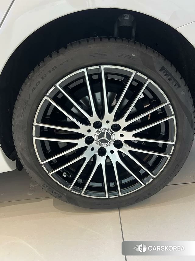 Mercedes-Benz Class C id 4259902 из Китая 16