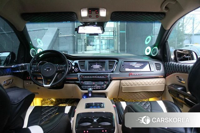 Kia The New Carnival id 3873439 из Кореи 17