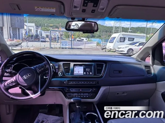 Kia The New Carnival id 2951461 из Кореи 17