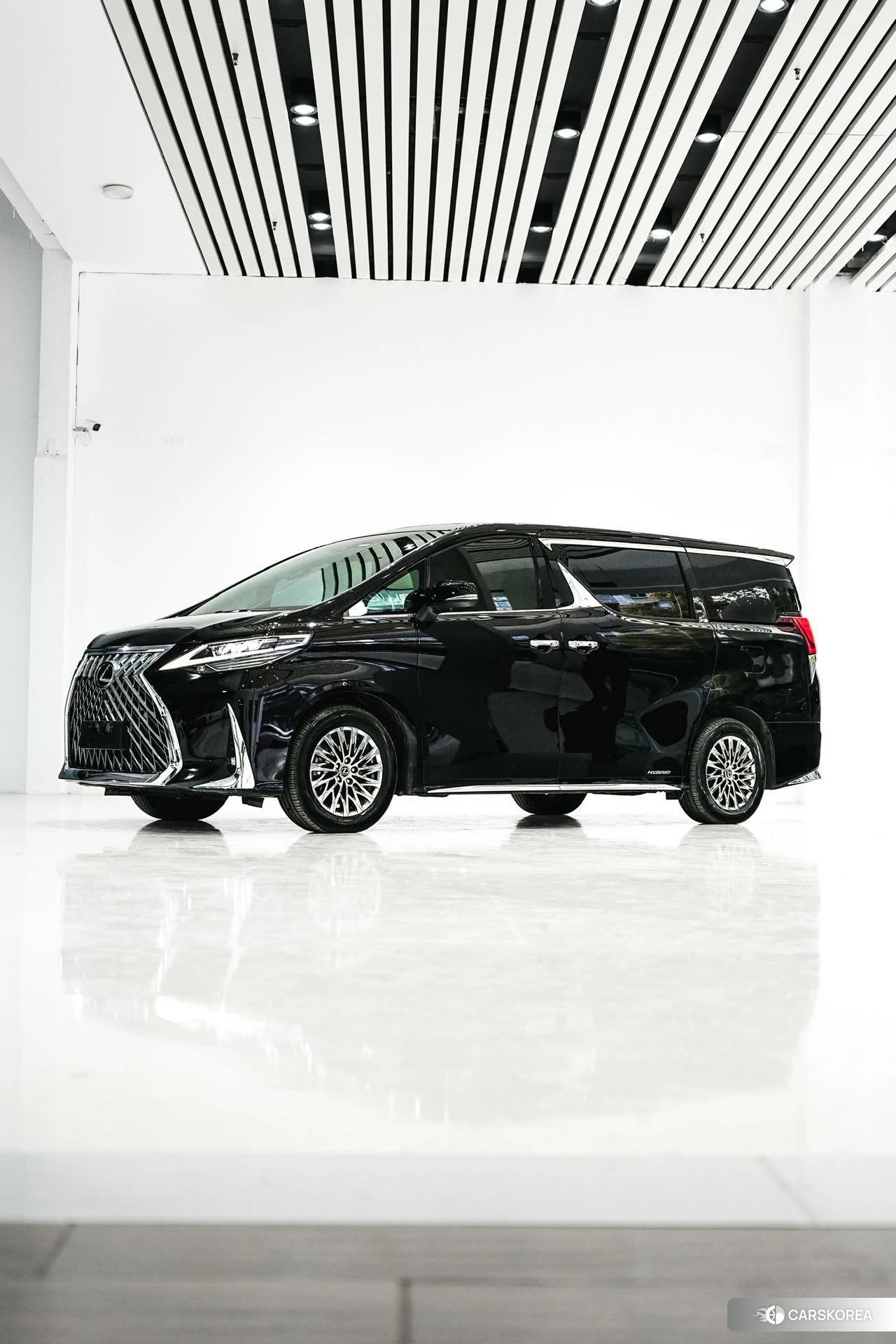 Lexus LM id 4426663 из Китая 15
