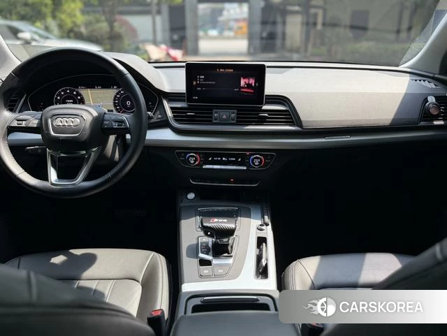 Audi Q5L id 4307740 из Китая 12