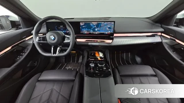 BMW 5 Series (G60) id 3739176 из Кореи 17