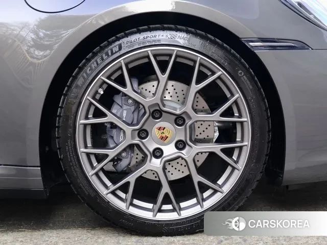 Porsche 911(992) id 3595230 из Кореи 17