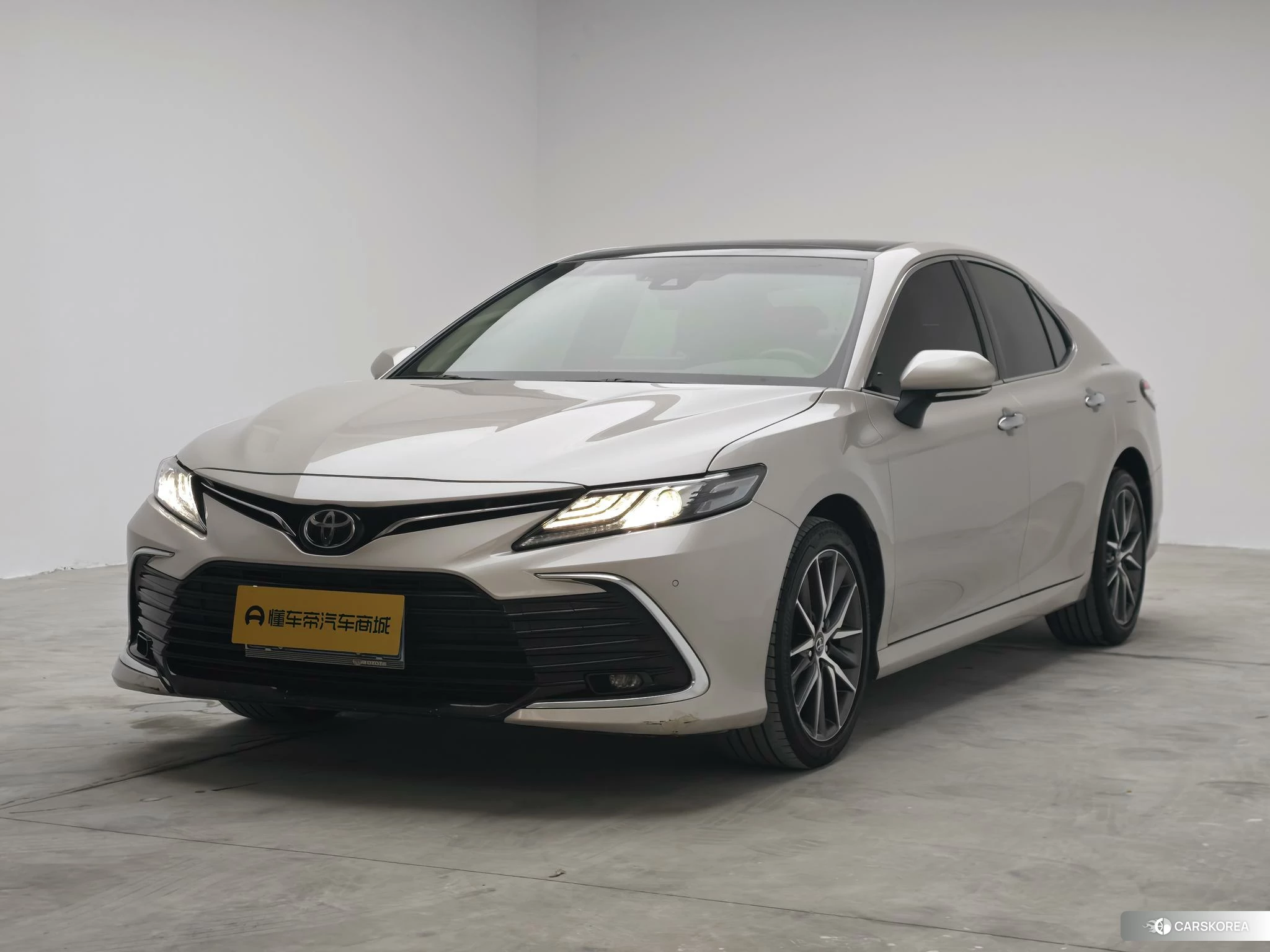 Toyota Camry id 4510782 из Китая 17