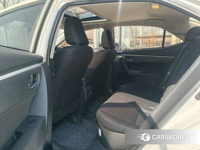 Toyota Corolla dual engine E+ id 3908889 из Китая 7