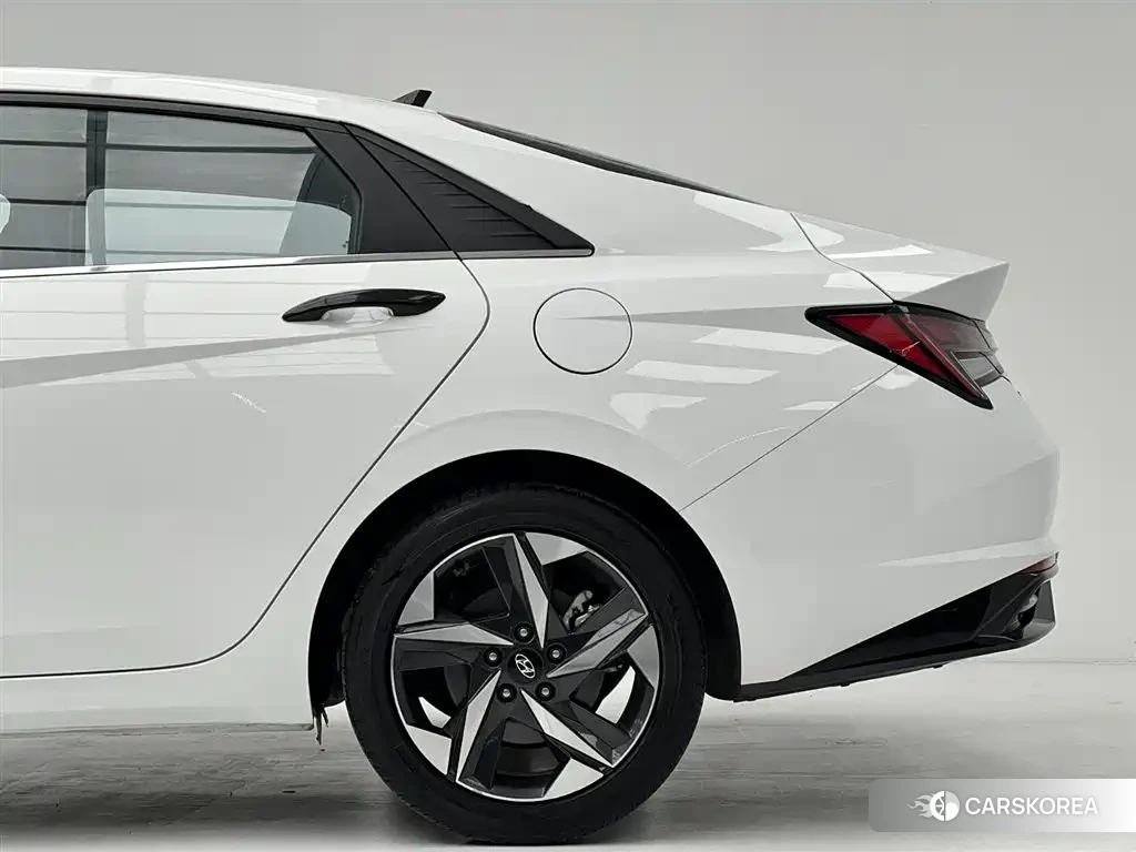 Hyundai Elantra id 4664523 из Китая 21