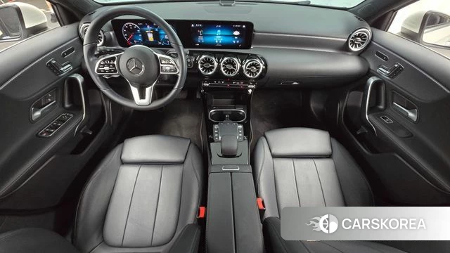Mercedes-Benz A-Class W177 id 4624824 из Кореи 17